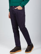 Pantaloni cinque tasche in cotone raso
