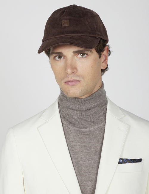 Cappello in alcantara