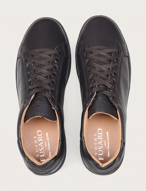 Sneakers in pelle bottalata con suola in gomma