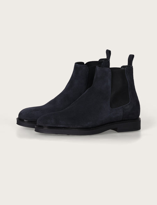 Stivaletto in camoscio modello Chelsea