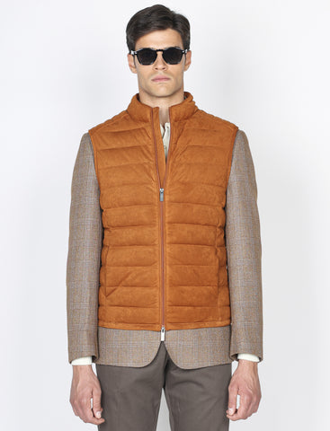 Gilet tecnico con dettagli in alcantara