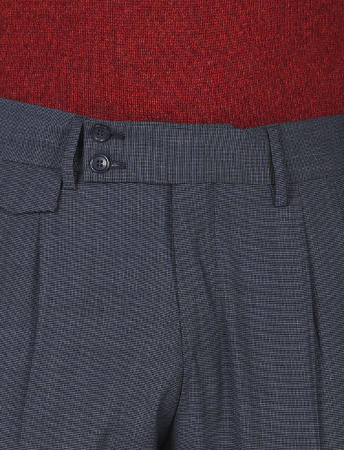 Pantalone tinta unita con pinces in lana