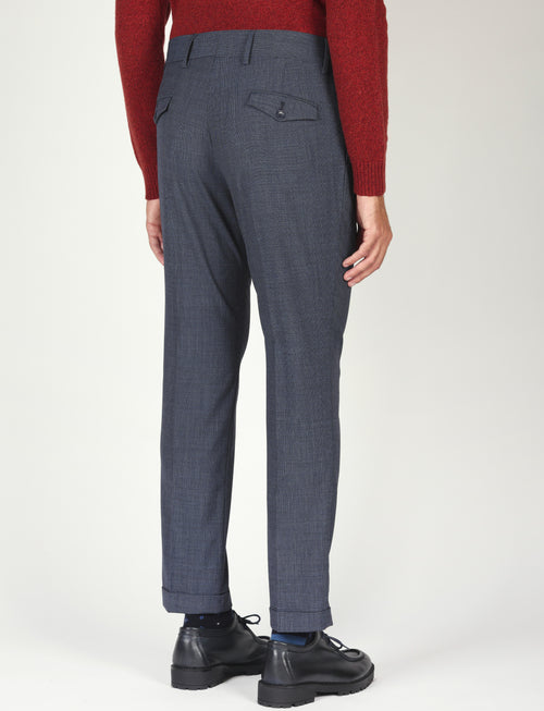 Pantalone tinta unita con pinces in lana