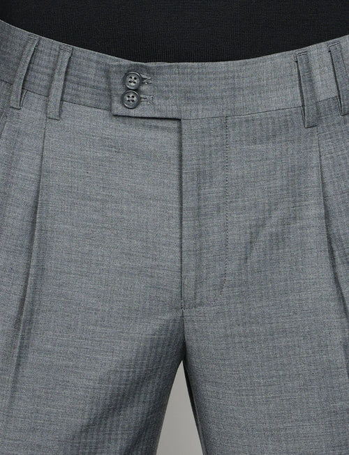 Abito doppiopetto fantasia spigata