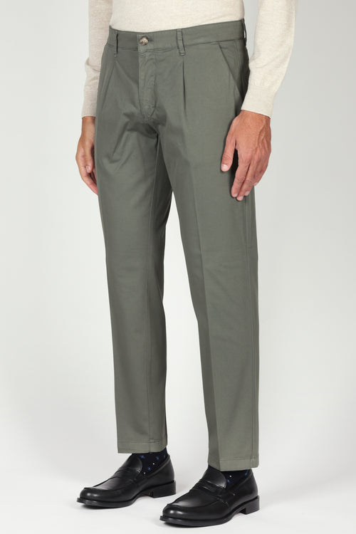 Pantaloni in cotone diagonale con pinces_luigi fusaro