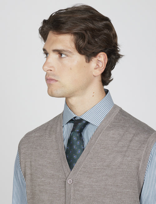 Gilet in lana merinos con bottoni_luigi fusaro