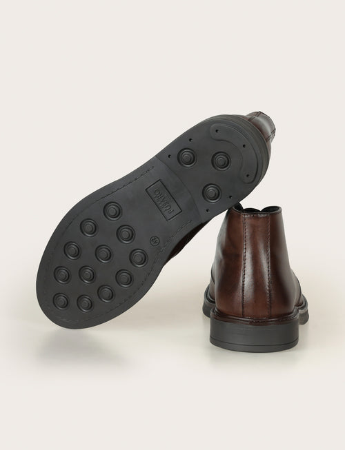 Polacchino in pelle con suola in gomma