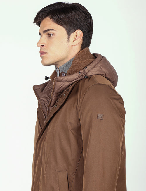 Parka imbottito con pettorina e cappuccio |Colore:Moro