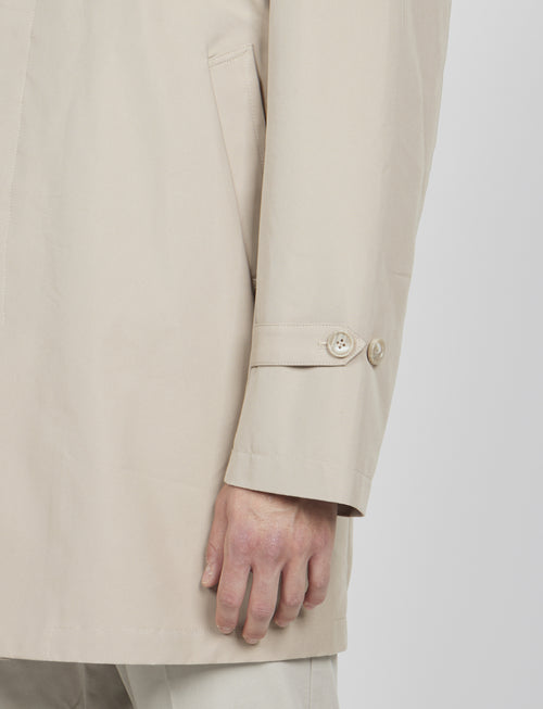 Trench tecnico con pettorina rimovibile