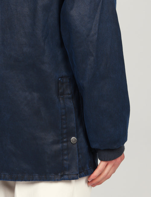 Giaccone tecnico con cappuccio