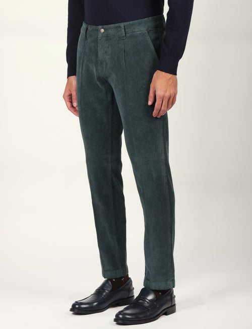 Pantaloni in velluto a coste con pences