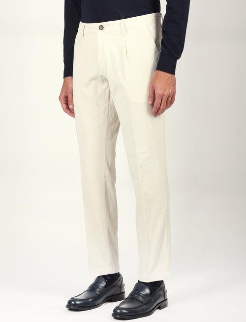 Pantaloni in velluto a coste con pences