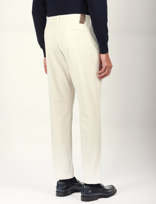 Pantaloni in velluto a coste con pences