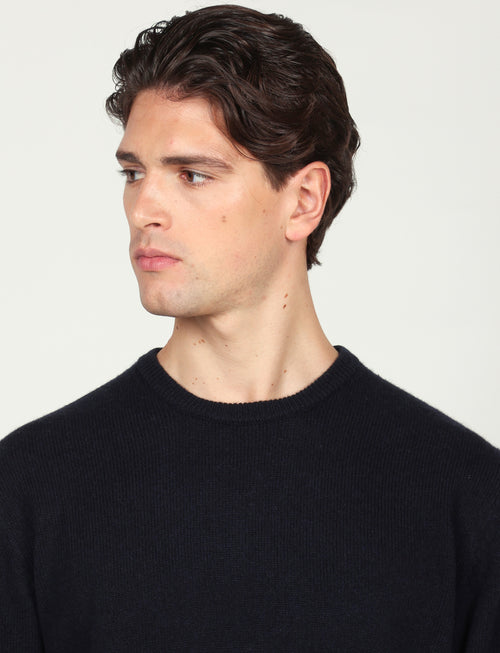 Maglia girocollo tinta unita in lana lambswool