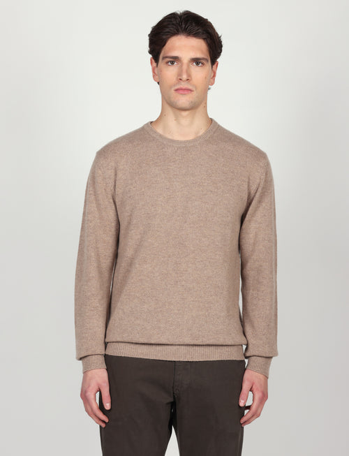 Maglia girocollo tinta unita in lana lambswool