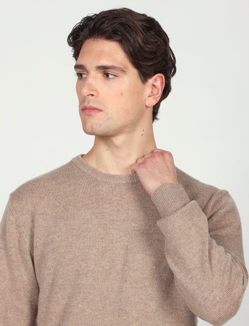 Maglia girocollo tinta unita in lana lambswool