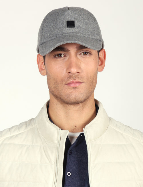 Cappello in flanella