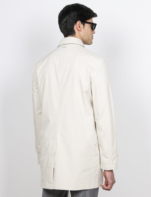 Trench in tessuto tecnico