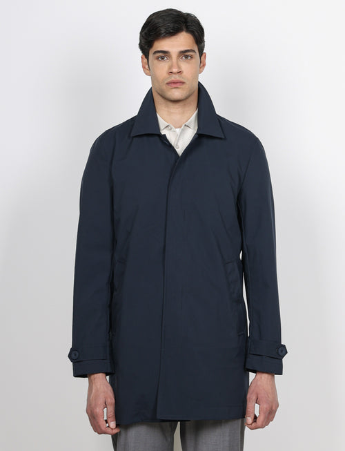 Trench in tessuto tecnico