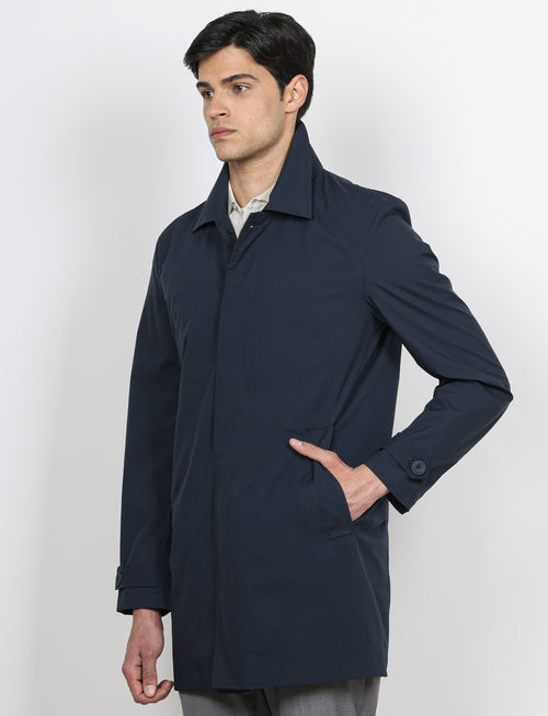 Trench in tessuto tecnico