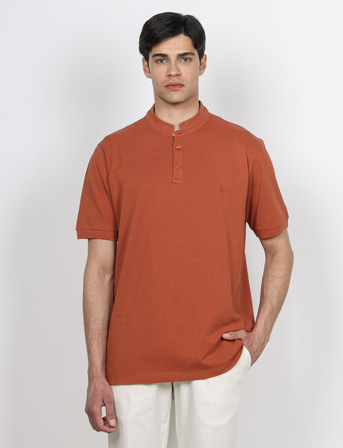 Polo basica con collo coreano