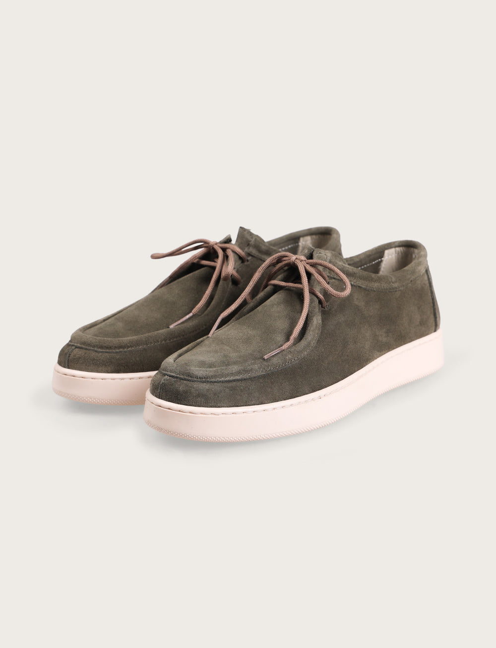 Scarpe stringate in camoscio