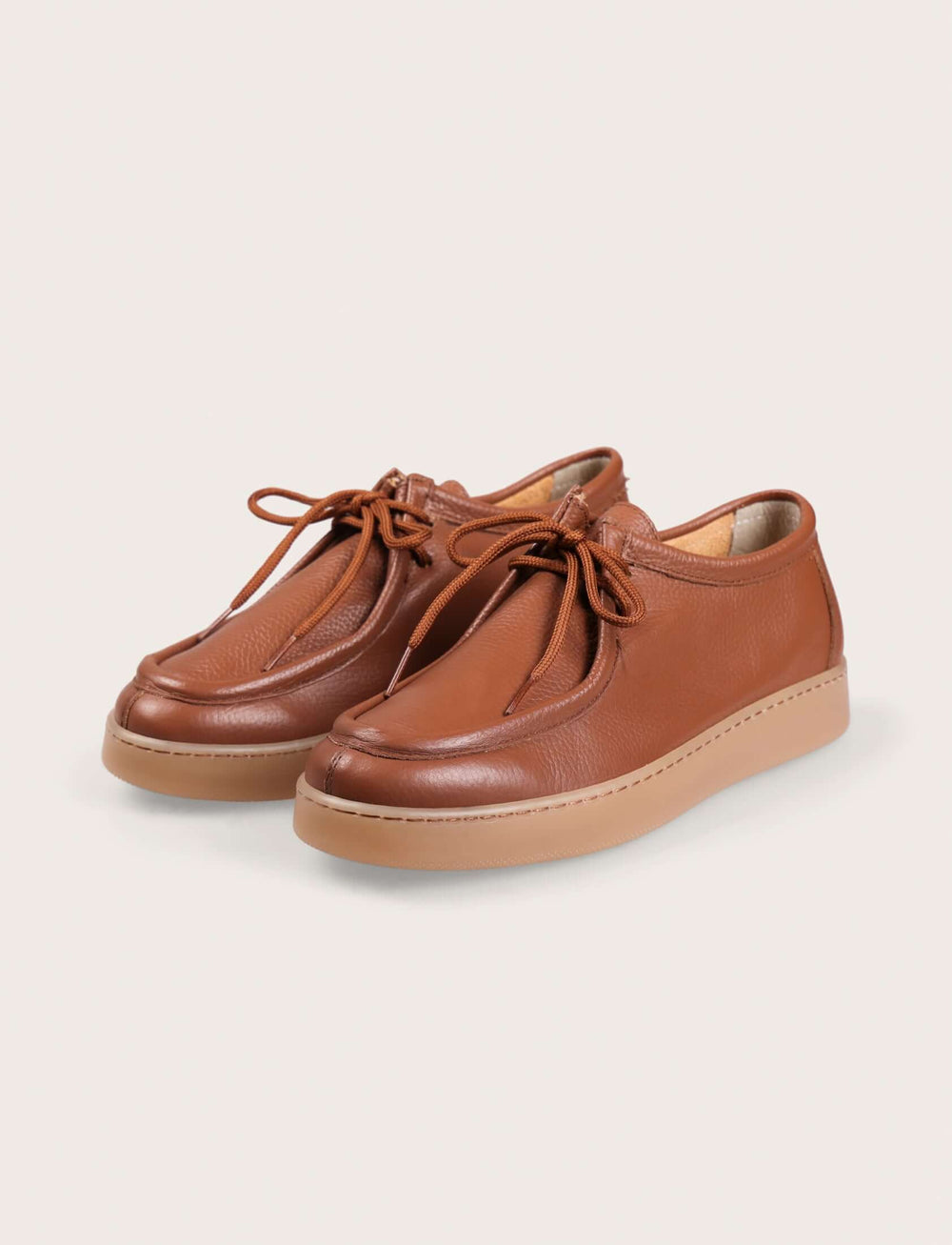 Scarpe stringate in pelle bottalata