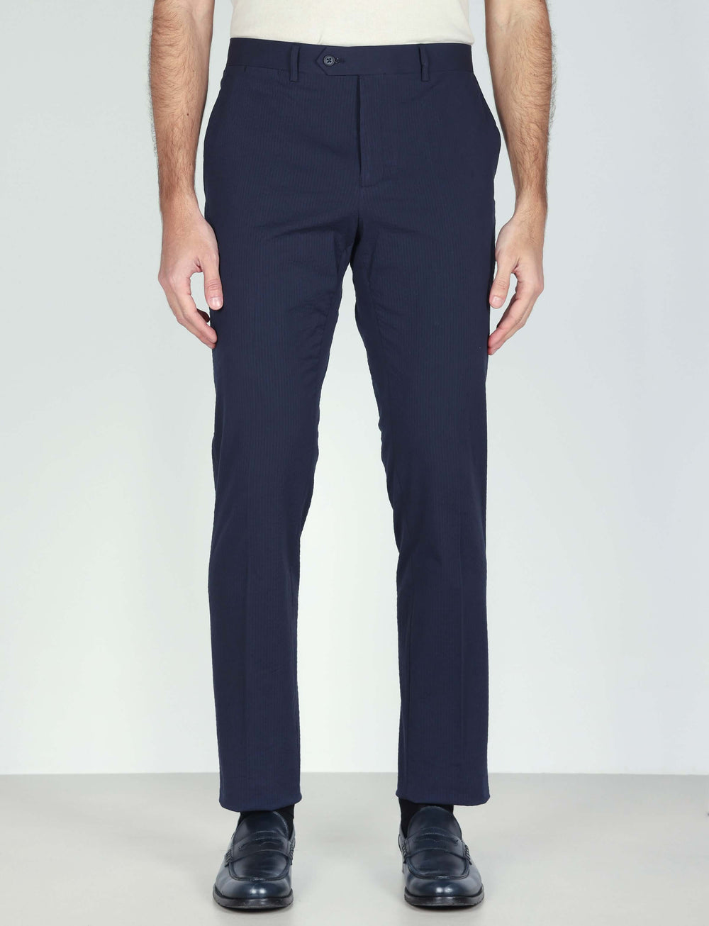 Pantaloni in cotone goffrato tinta unita
