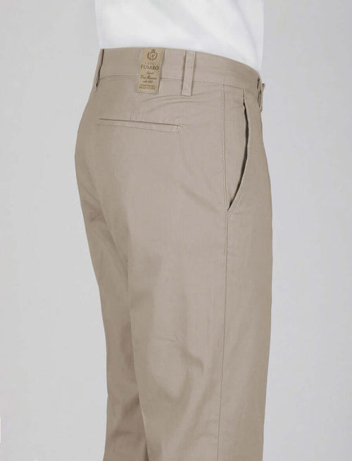 Pantaloni con pinces in cotone elasticizzato luigi fusaro