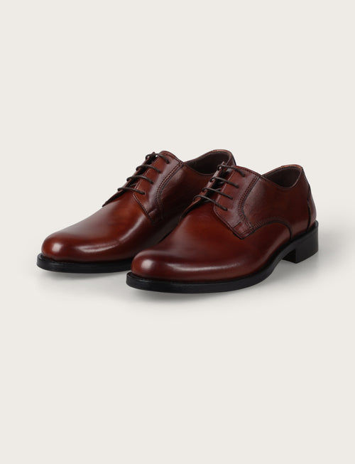 Scarpe derby in pelle liscia con lacci