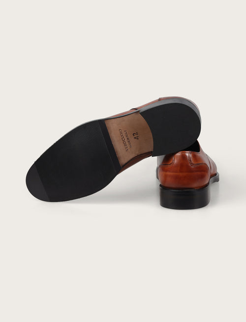 Scarpe derby in pelle liscia con lacci