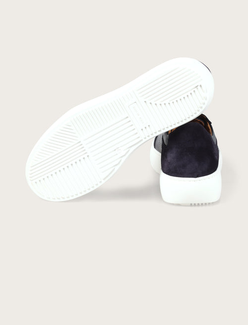 Sneakers in pelle e camoscio con suola in gomma