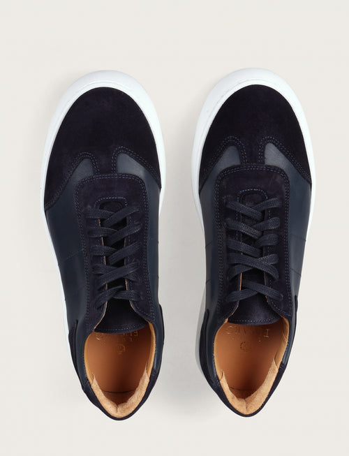 Sneakers in pelle e camoscio con suola in gomma