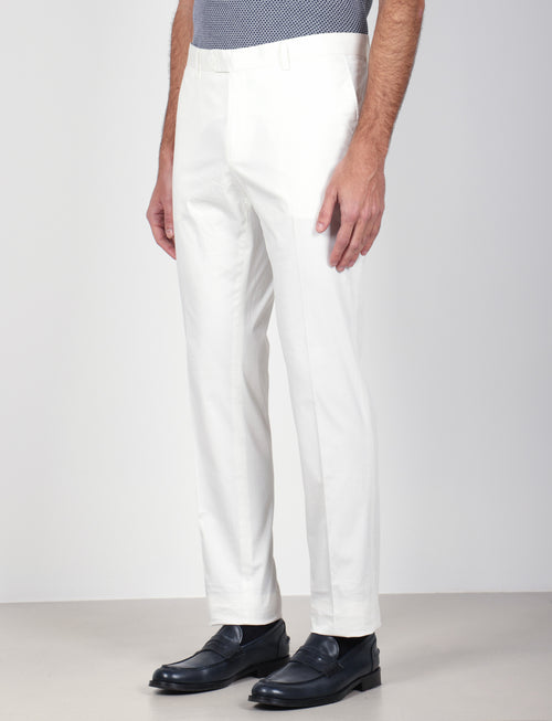 Pantaloni tinta unita in cotone stretch
