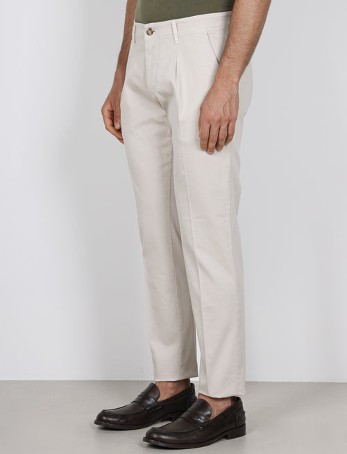 Pantaloni con pinces in cotone elasticizzato |Colore:Beige
