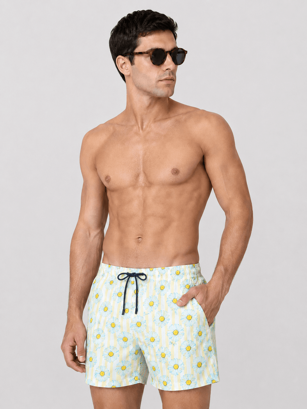 Costume da bagno a fiori e righe giallo e celeste