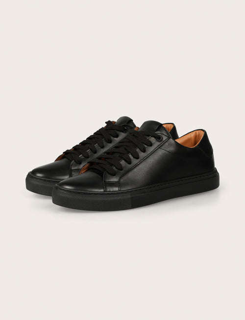 Sneakers in pelle crust |Colore:Nero