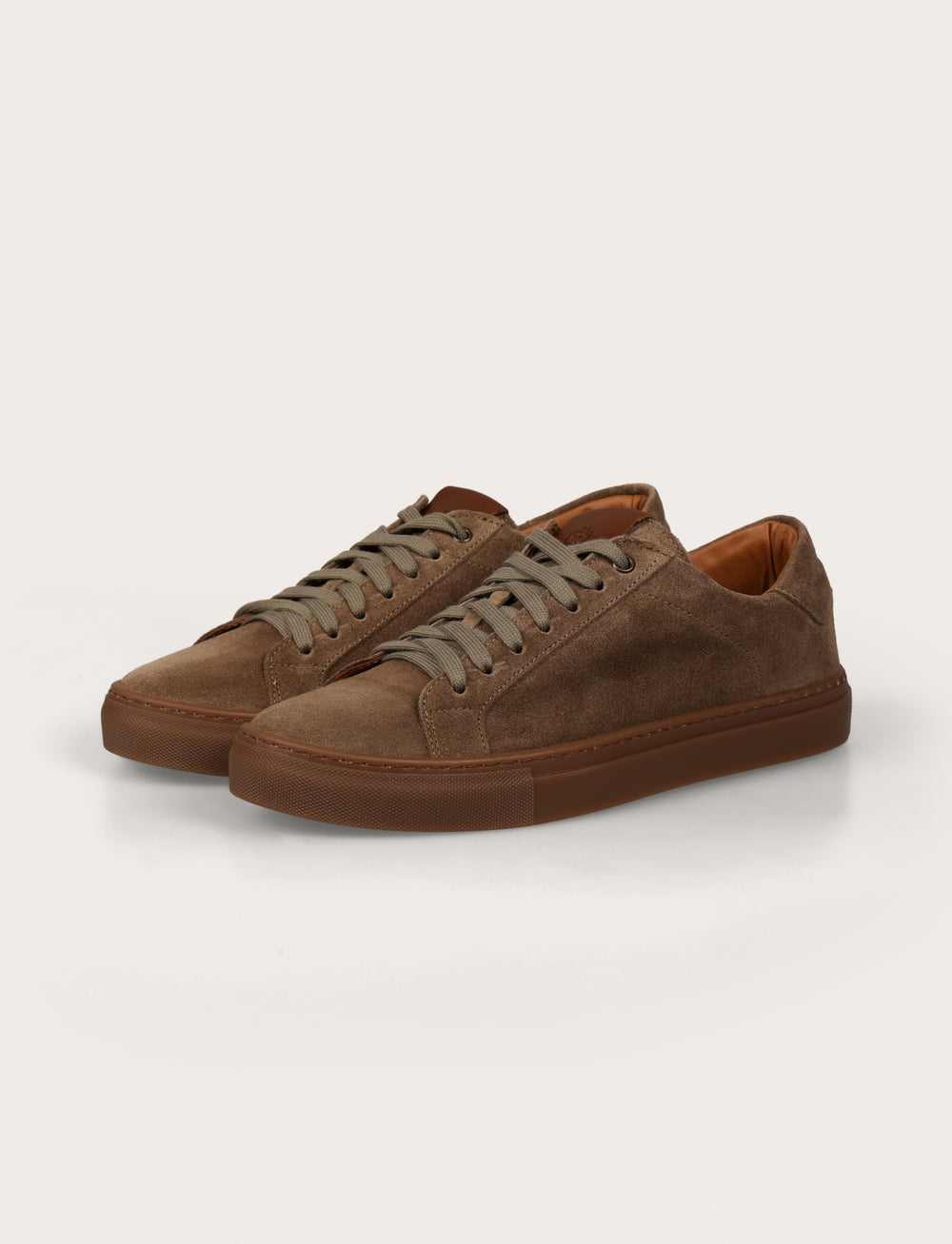 Sneakers in camoscio