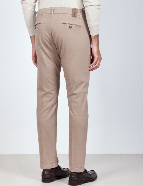 Pantaloni chino in cotone gabardine |Colore:Beige