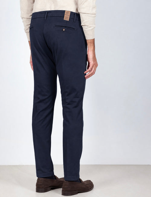 Pantaloni chino in cotone gabardine |Colore:Blu