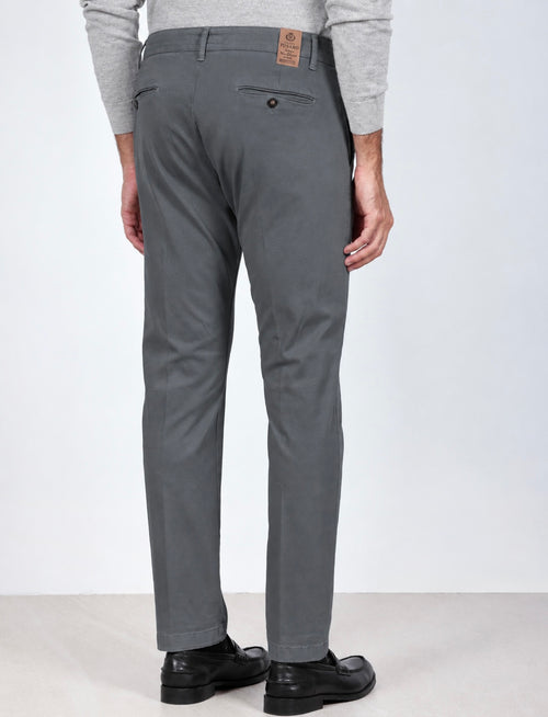 Pantaloni chino in cotone gabardine |Colore:Antracite