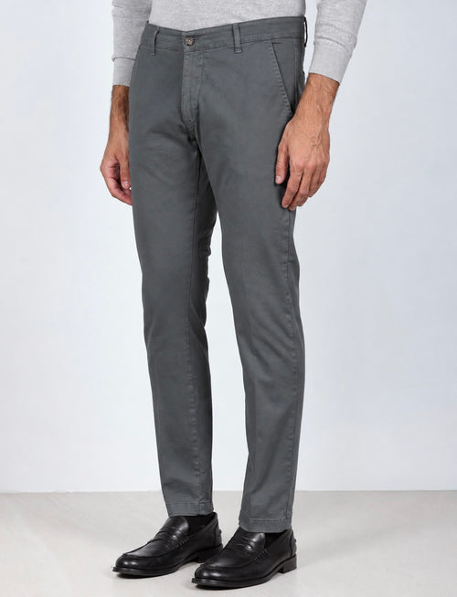 Pantaloni chino in cotone gabardine |Colore:Antracite