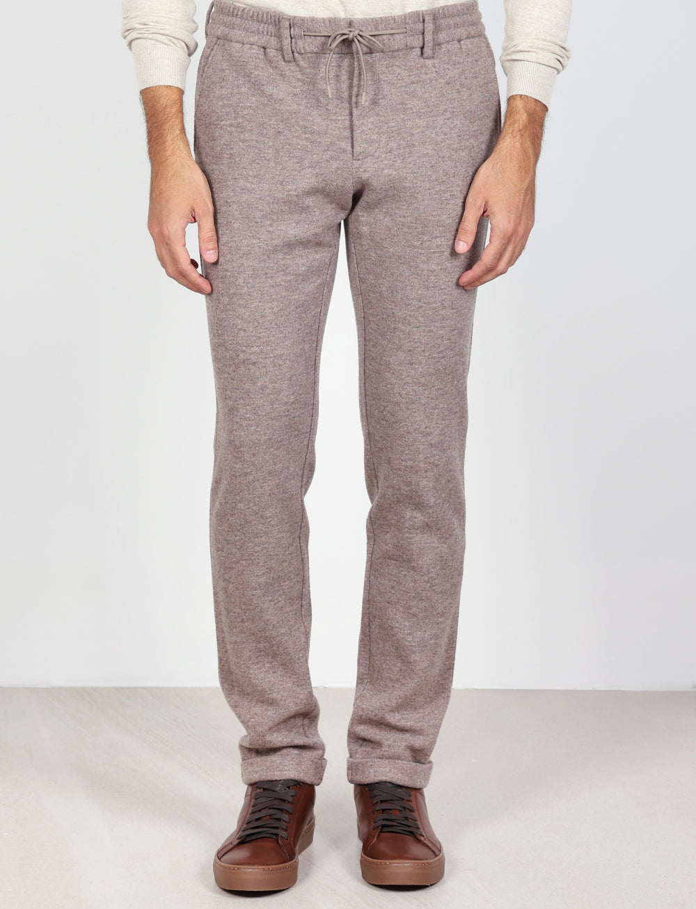 Pantaloni in lana con coulisse e risvolto