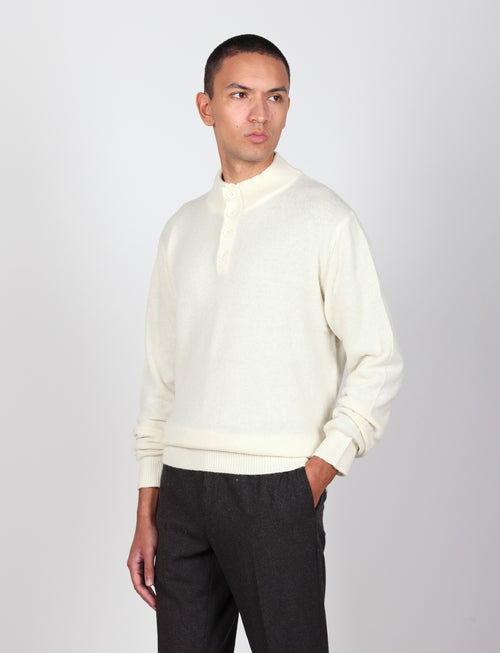 Maglia serafino in lambswool a quattro bottoni |Colore:Panna
