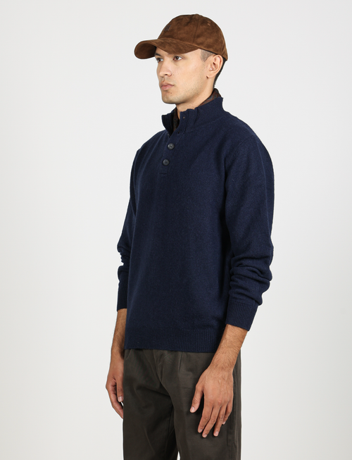 Maglia serafino in lambswool a quattro bottoni |Colore:Blu